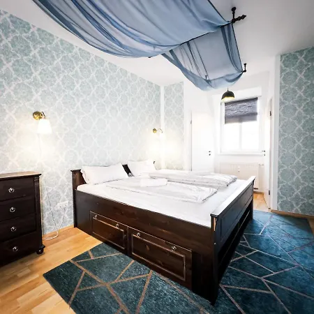 Charmante Wohnung Mit Terrasse Im Herzen Von Leipzig Apartman