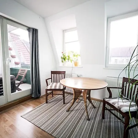 Charmante Wohnung Mit Terrasse Im Herzen Von Leipzig * Lipcse
